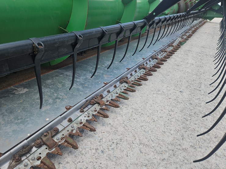 2011-john-deere-625f-image-4