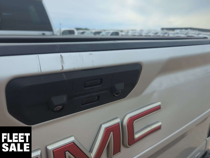 2022-gmc-sierra-2500hd-image-27