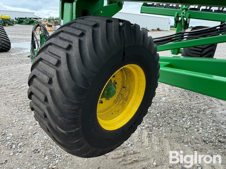 2023-john-deere-2680h-image-13