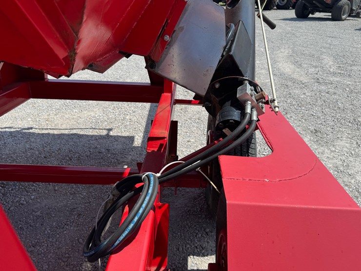 #1095-•-ez-trail-seed-tender-220-image-8