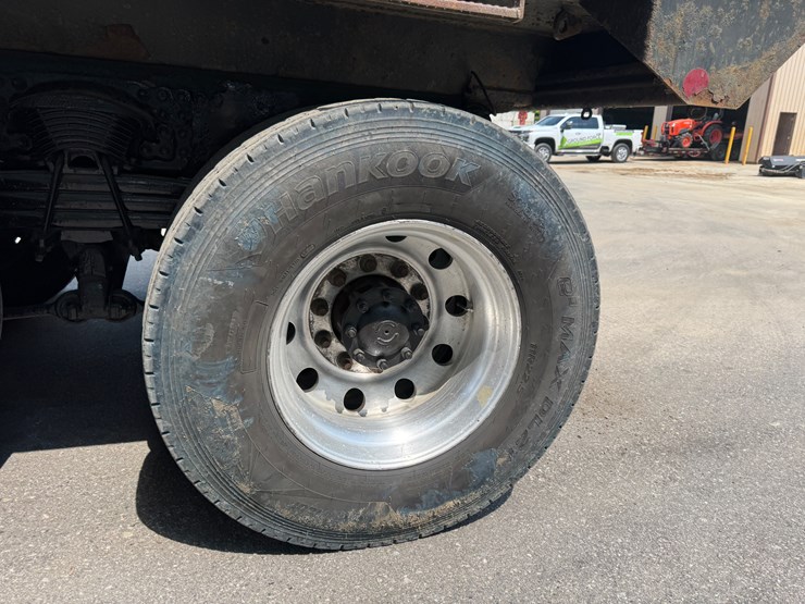 2018-western-star-4700sb-image-24