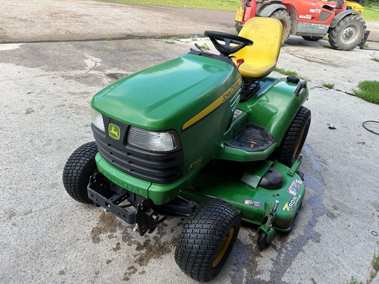 john-deere-x720-image-11