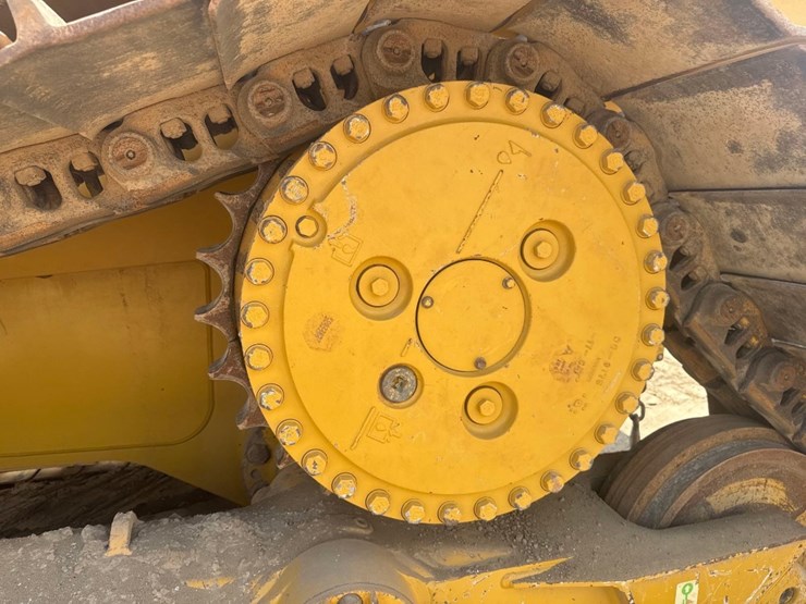 caterpillar-d6t-lgp-image-10