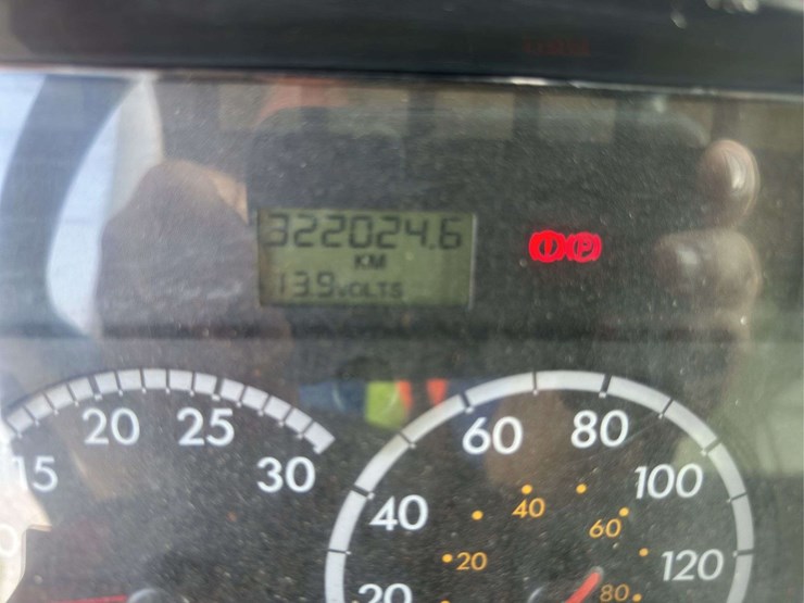 2003-freightliner-m2-106-box-truck-(17’-box)-image-25