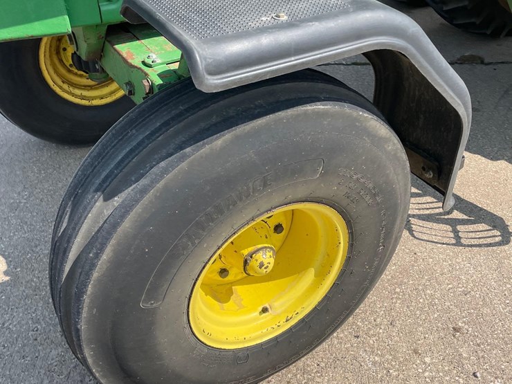 john-deere-4755-image-18