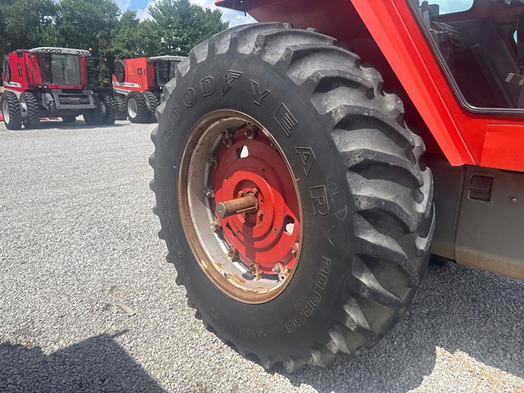massey-ferguson-1155-image-9