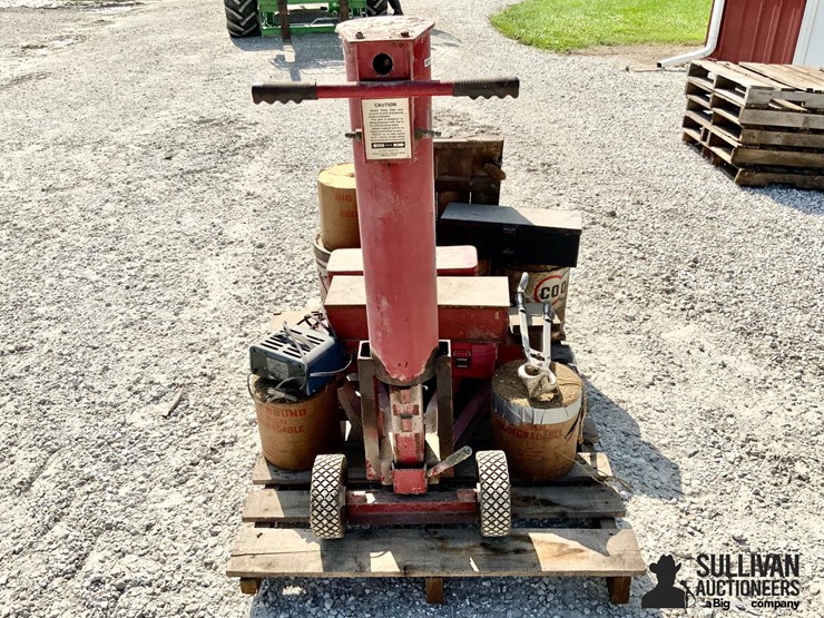 pallet-of-shop-supplies-&-tools-image-6