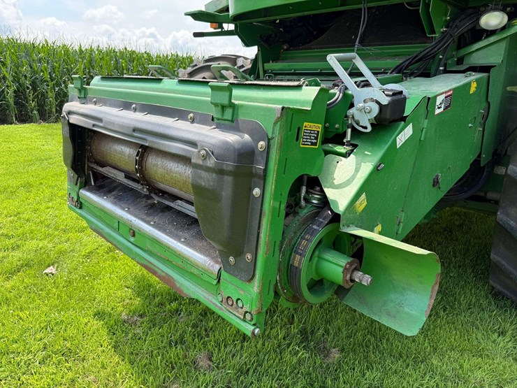 2007-john-deere-9770-sts-image-17