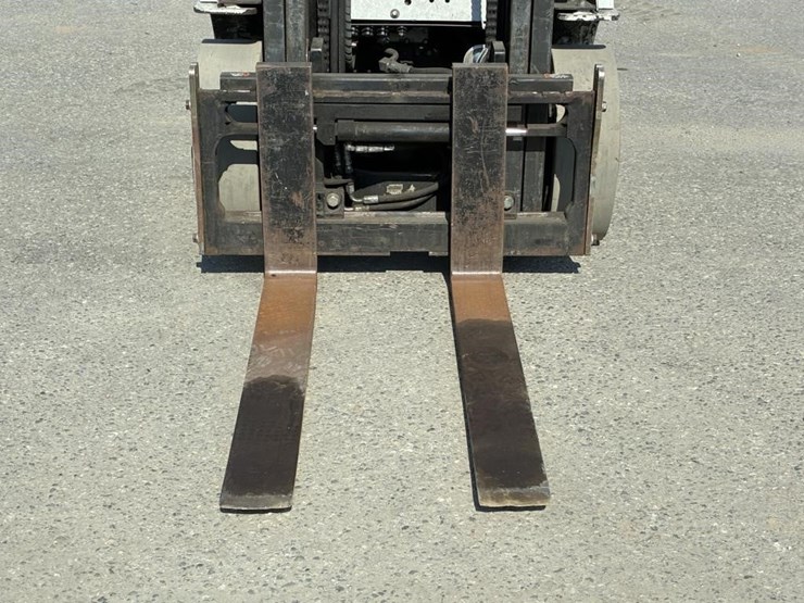 2017-unicarriers-mcp1f2a25lv-forklift-image-5
