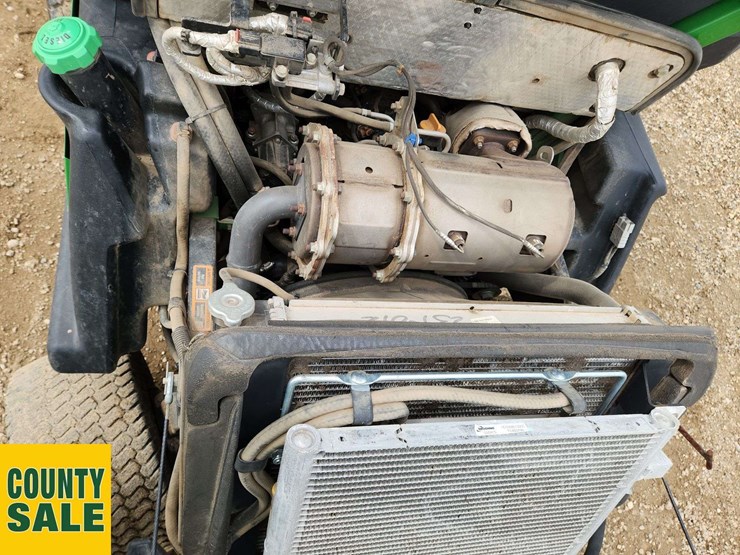 2012-john-deere-1585-image-10