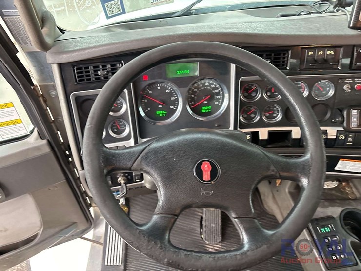 2015-kenworth-t400-image-14