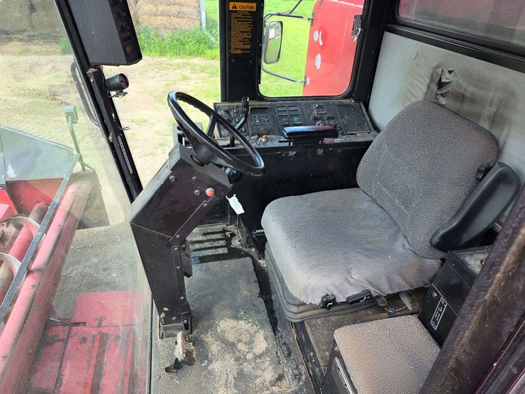 1993-case-ih-1666-image-36