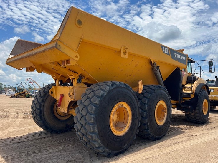 2012-volvo-a40f-image-4