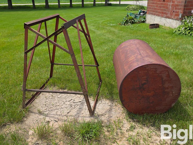 150-gallon-fuel-tank-&-stand-image-5