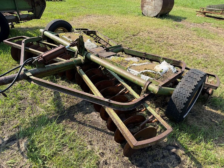 john-deere-10-image-8