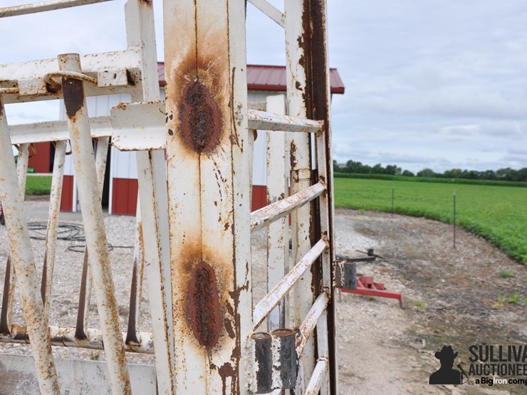 portable-cattle-chute-image-19
