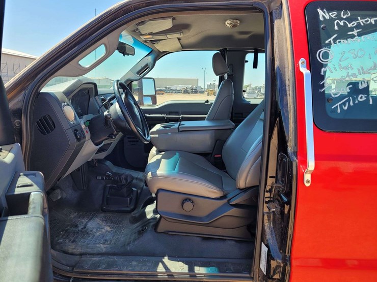 2013-ford-f650-image-11
