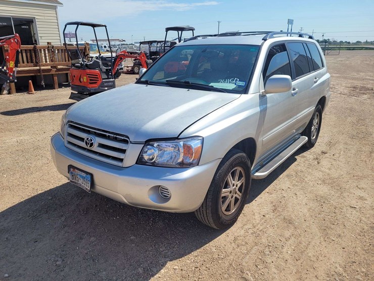 2005-toyota-highlander-image-1