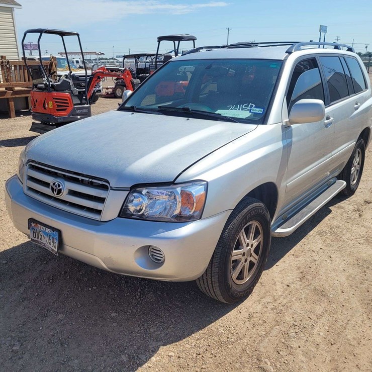 2005 TOYOTA HIGHLANDER