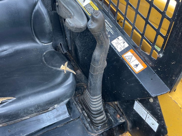 2006-john-deere-317-image-39
