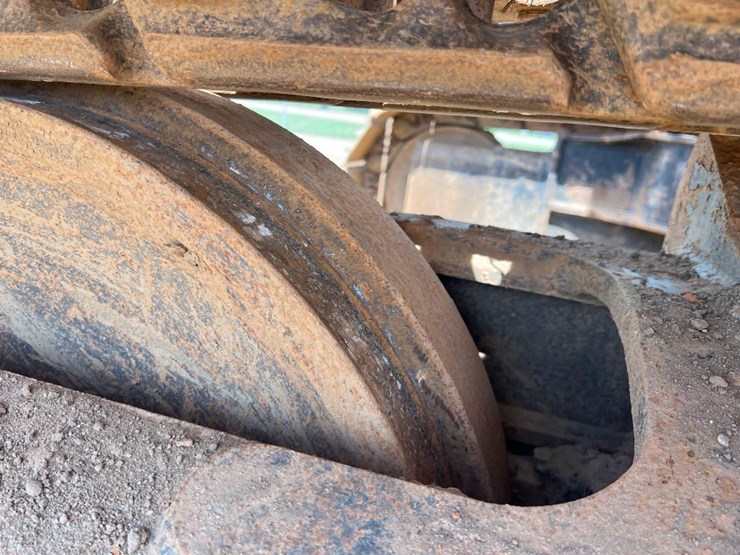 2016-caterpillar-336fl-image-12
