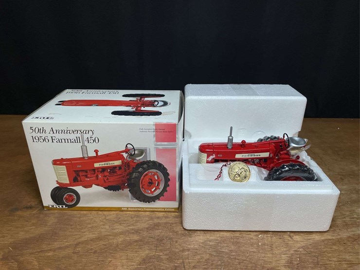 1/16-farmall-450-50th-anniversary-nib-ertl-image-1