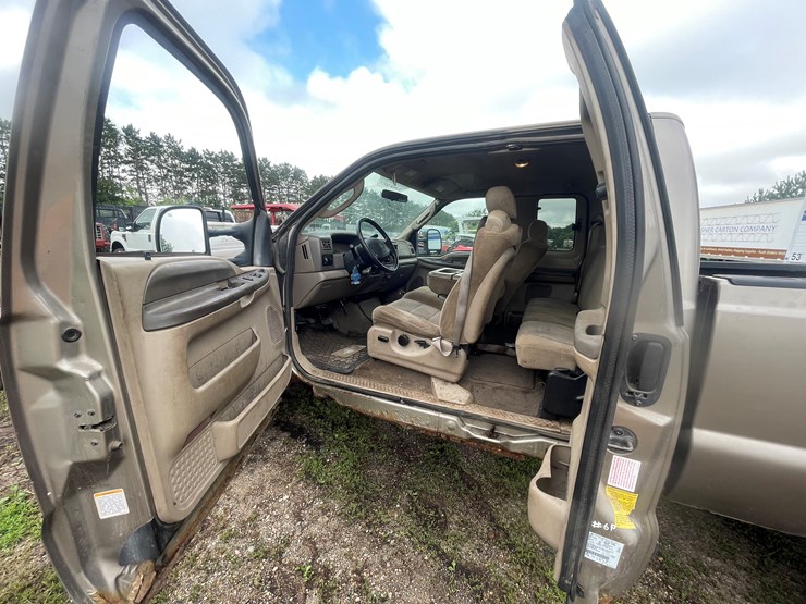2003-ford-f350-image-36