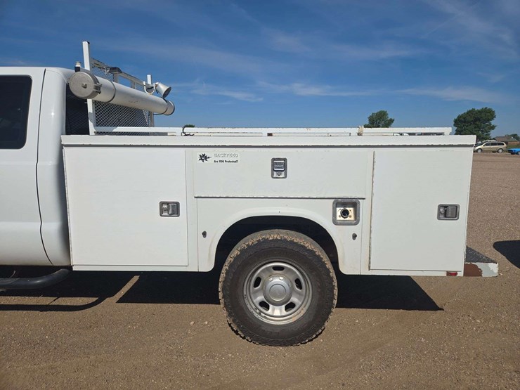 2012-ford-f350-image-7
