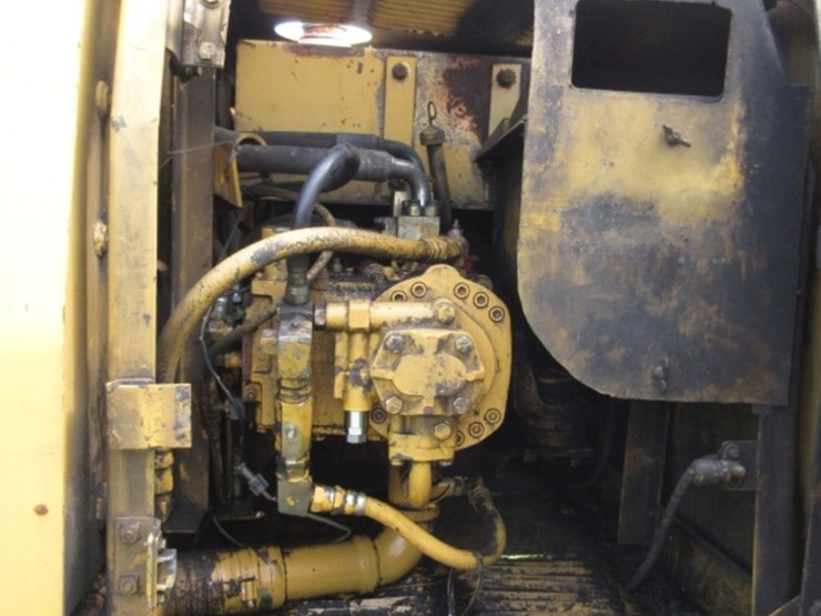komatsu-pc200-lc-image-6