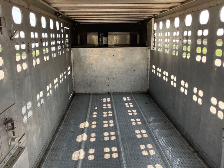 1997-wilson-livestock-trailer-image-29