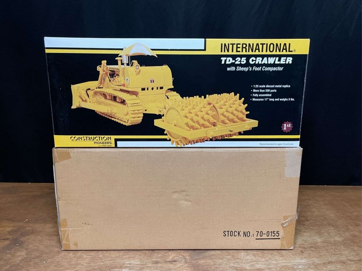 1/25-ih-td25-crawler-w/sheep's-foot-nib-1st-gear-image-9