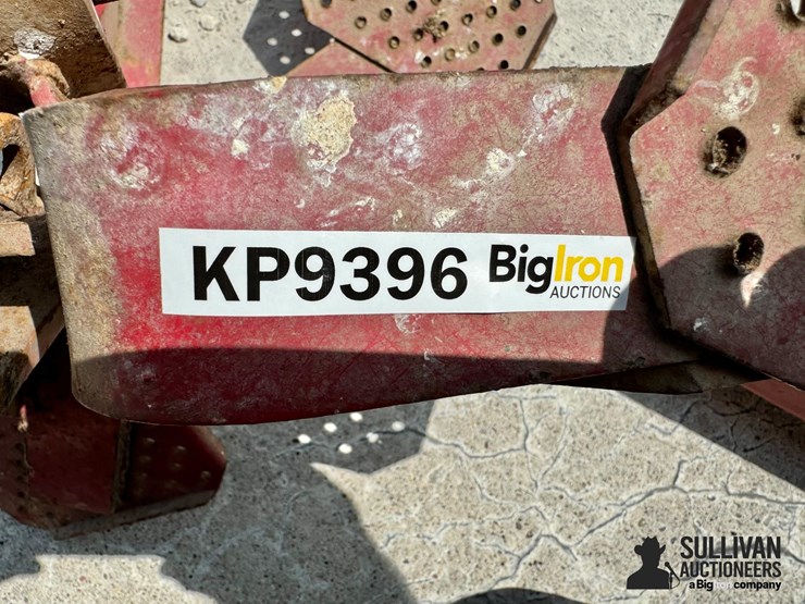 international-steps-&-toolboxes-image-9