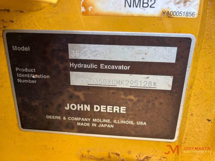 2022-deere-35g-image-22