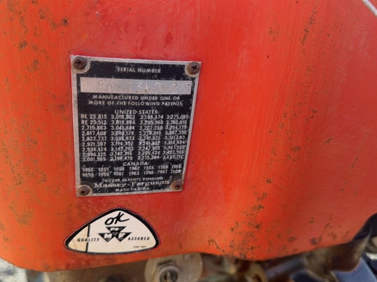 massey-ferguson-135-image-17