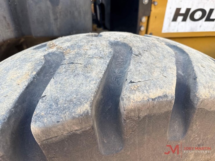 2011-caterpillar-140m2-image-6