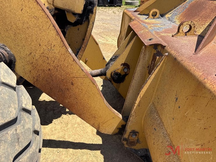 2013-caterpillar-966k-image-18