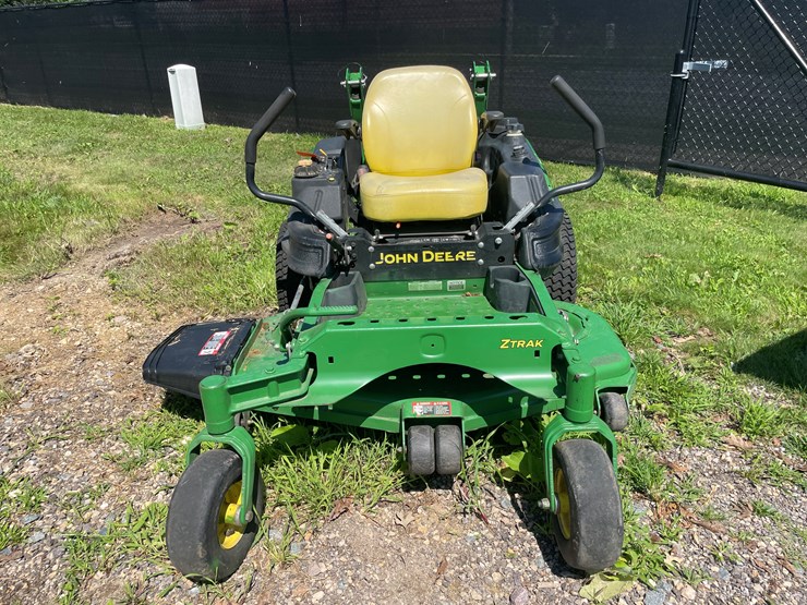 2016-john-deere-z915b-image-2