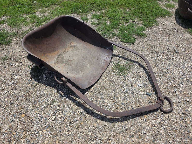 horse-drawn-dirt-mover,-solid-back-image-2