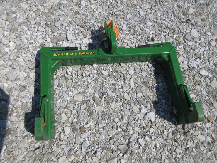 john-deere-imatch-quick-hitch-image-1