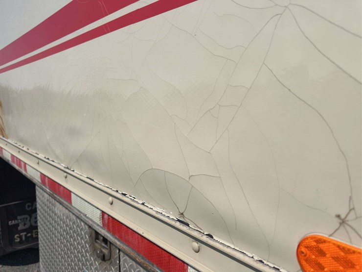 2003-freightliner-m2-106-box-truck-(17’-box)-image-17