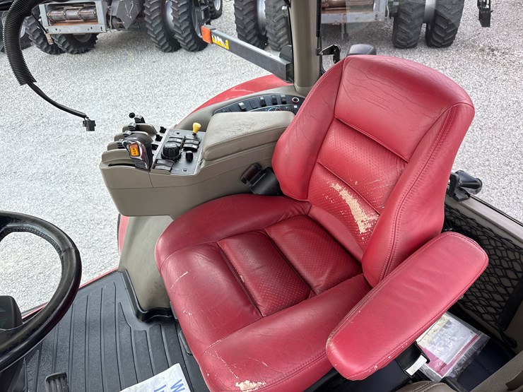 #1066-•-case-ih-305-magnum-image-25