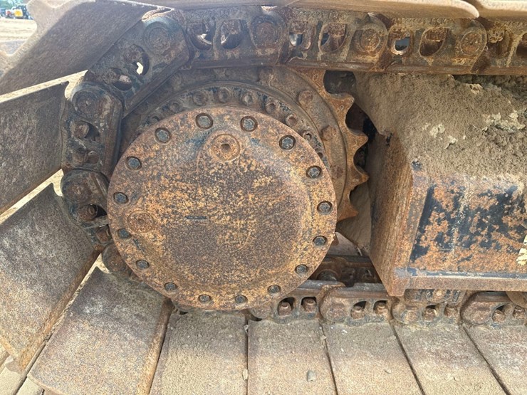 2016-caterpillar-325fl-image-16