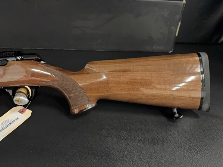 browning-a-bolt-medallion-rifle-image-11