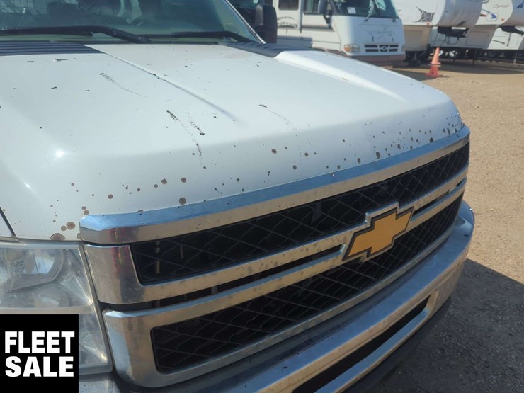 2014-chevrolet-silverado-2500hd-image-32