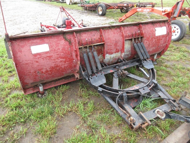 western-snow-plow-with-brackets-image-3