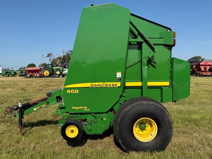 john-deere-468-image-3