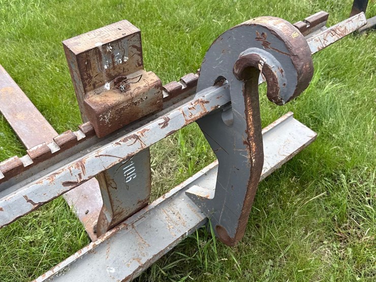 volvo-mount-payloader-pallet-forks-image-10