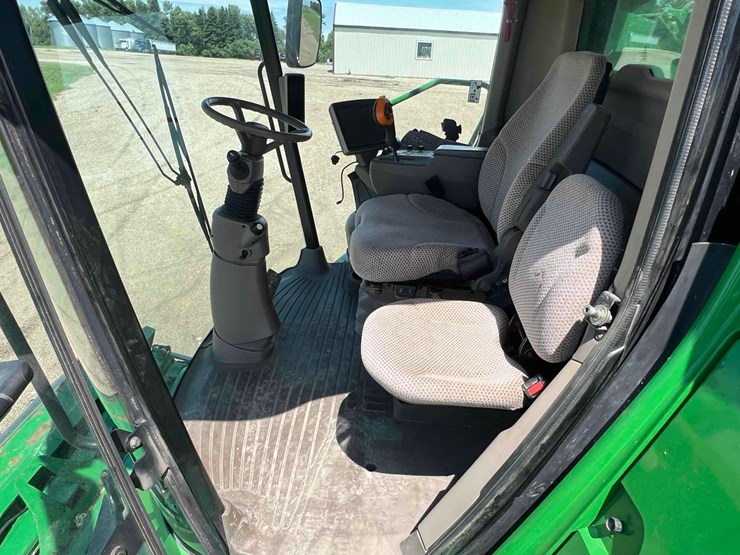 2021-john-deere-s680-image-33