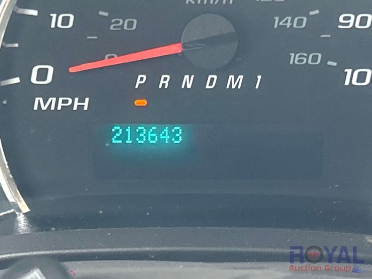 2017-chevrolet-express-2500-image-8