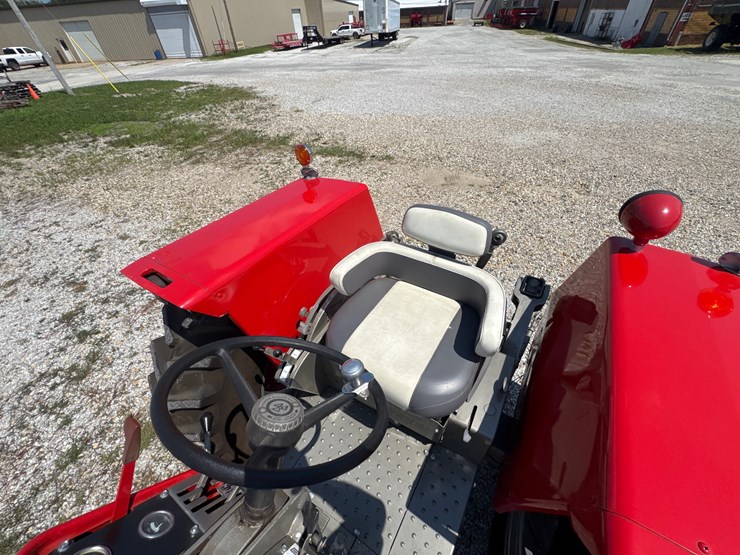 massey-ferguson-1100-image-12